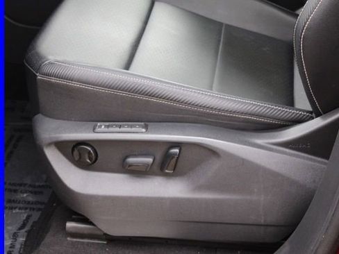 Used 2022 Volkswagen Atlas Cross Sport SEL R-Line image 18