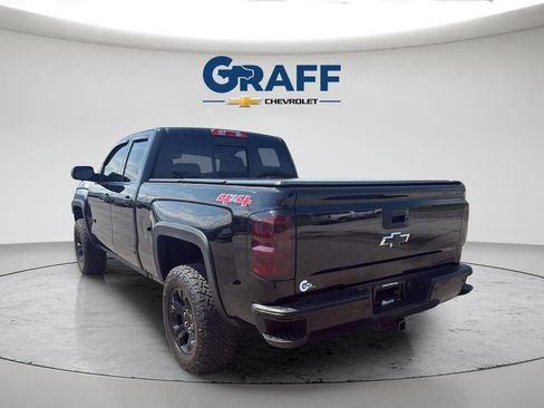 Used 2017 Chevrolet Silverado 1500 LT w/ Midnight Edition AWD/4WD image 5