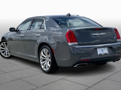 Used 2018 Chrysler 300 Limited image 11