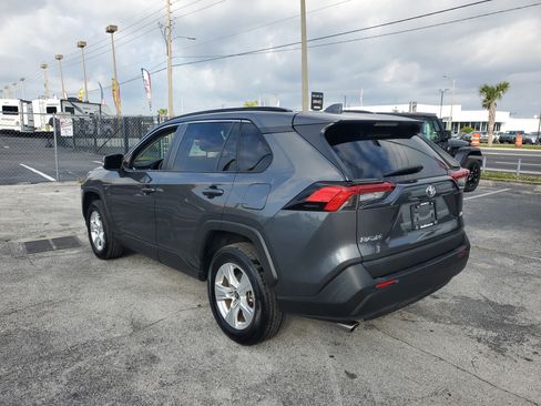 Used 2021 Toyota RAV4 XLE image 6