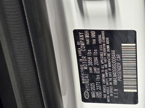 Certified 2025 Hyundai Elantra Sport image 35