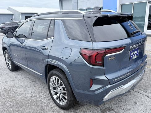 Used 2026 GMC Terrain Denali AWD/4WD image 7