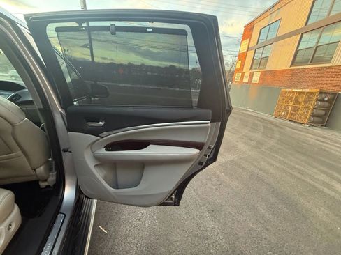 Used 2016 Acura MDX SH-AWD Sport Utility 4D image 31