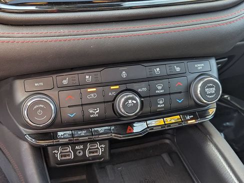 Certified 2024 Dodge Durango GT AWD/4WD image 22