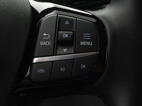Used 2025 Ford Escape SE w/ PHEV Premium Package FWD image 18