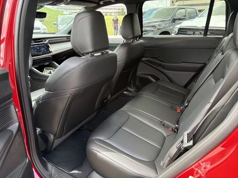 Used 2026 Jeep Cherokee Limited AWD/4WD image 20