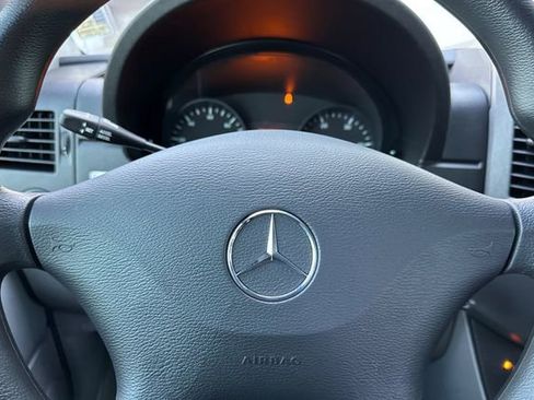 Used 2016 Mercedes-Benz Sprinter 3500 image 33