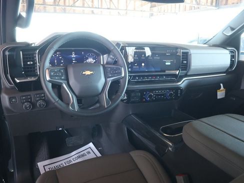 Used 2026 Chevrolet Silverado 3500 LTZ w/ LTZ Plus Package AWD/4WD image 12