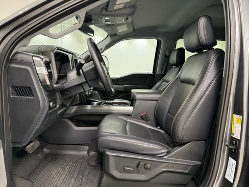 Used 2026 Ford F250 Lariat w/ Black Appearance Package image 19