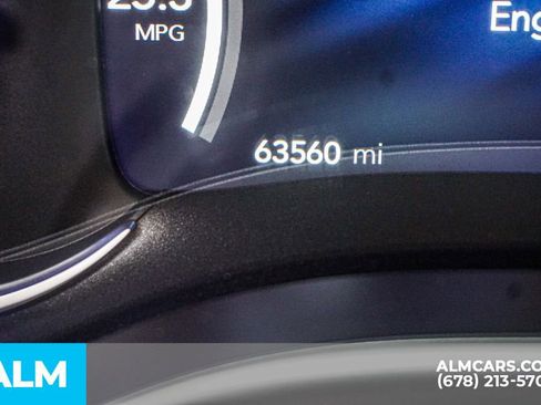 Used 2024 Chrysler Pacifica Select image 59