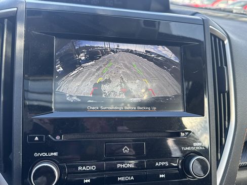 Used 2021 Subaru Crosstrek 2.0i Premium w/ Moonroof Package image 23