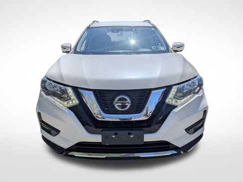 Used 2020 Nissan Rogue SV w/ Premium Package AWD/4WD image 9