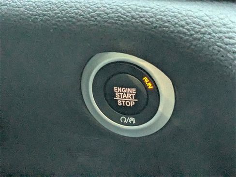 New 2026 Chrysler Pacifica Select image 29