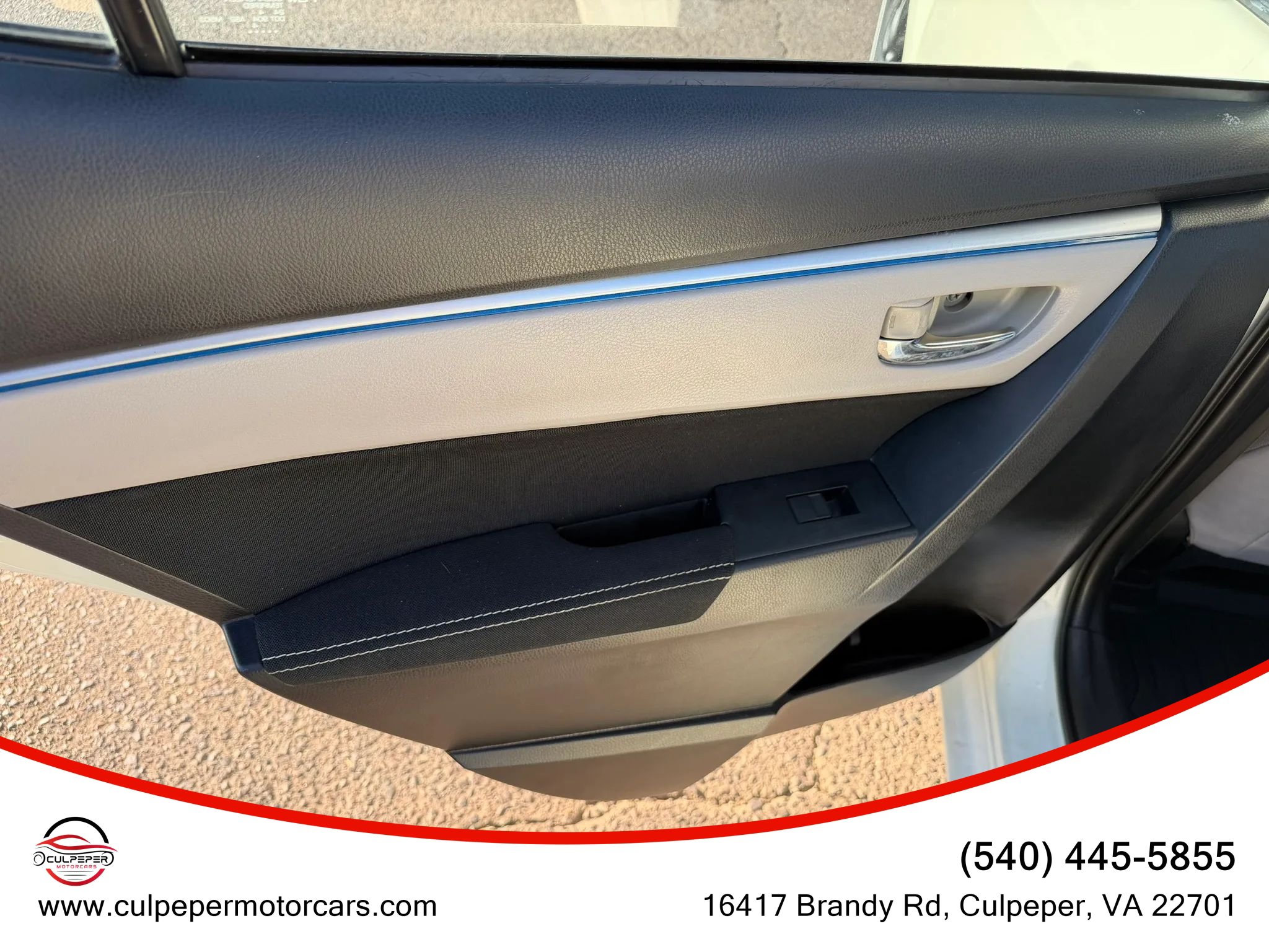 Used 2014 Toyota Corolla LE FWD image 10