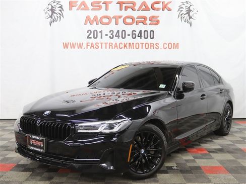 Used 2022 BMW 530i xDrive w/ Convenience Package AWD/4WD image 1