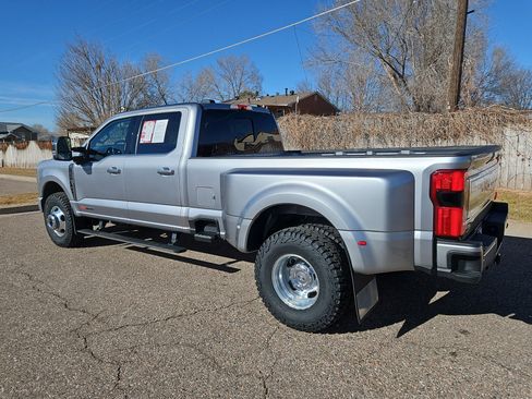 Used 2024 Ford F350 Limited w/ FX4 Off-Road Package image 4