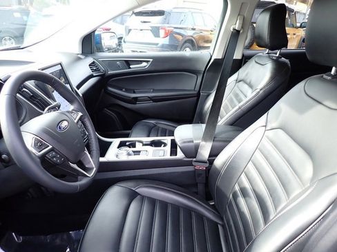 Certified 2024 Ford Edge SEL w/ Convenience Package image 15