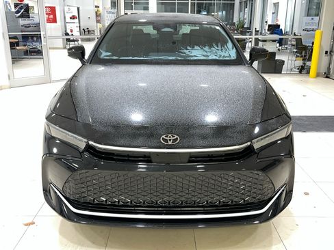 Used 2026 Toyota Crown Nightshade image 3