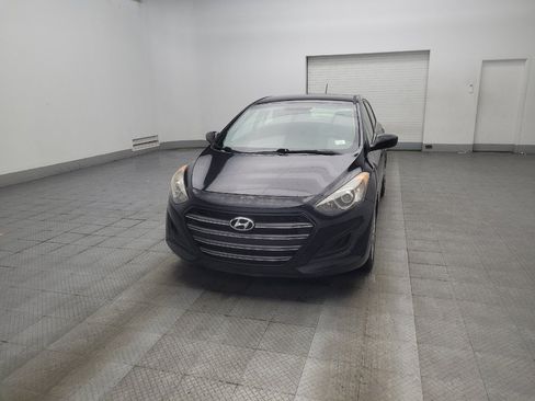 Used 2017 Hyundai Elantra GT FWD image 15