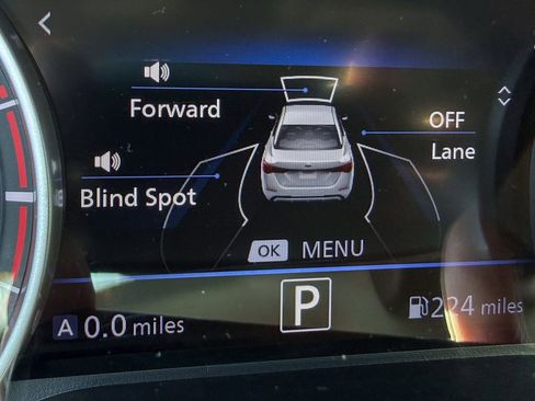 Used 2020 Nissan Sentra SR w/ Premium Package FWD image 17