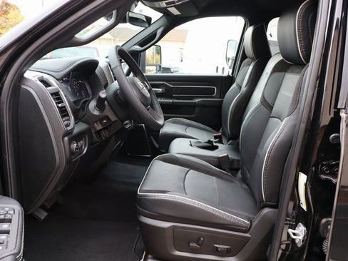 Used 2025 RAM 2500 Laramie image 31