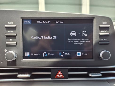 New 2025 Hyundai Elantra Sport image 18