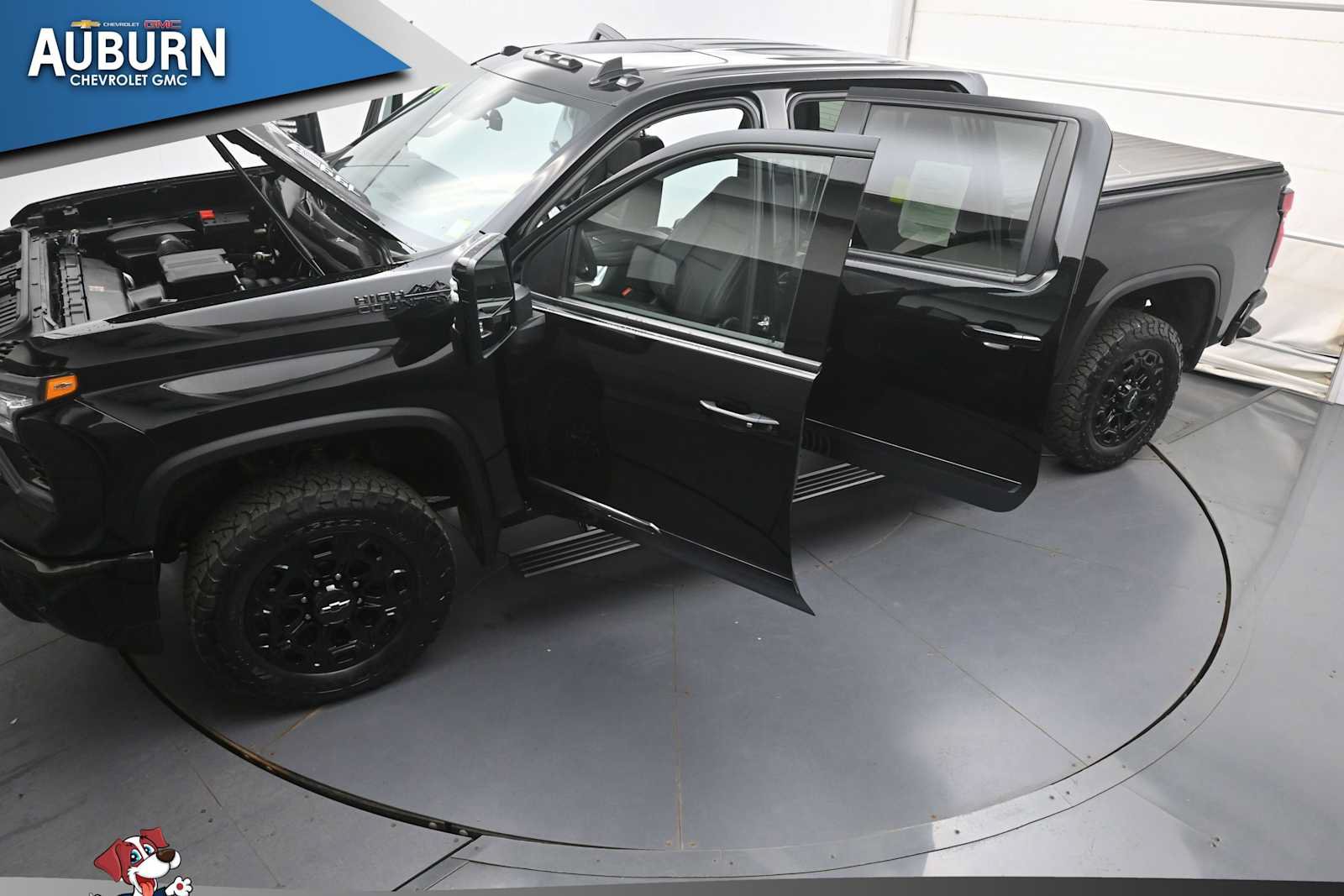 Used 2024 Chevrolet Silverado 2500 High Country w/ High Country Premium Package AWD/4WD image 45
