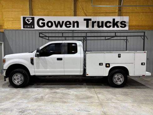 Used 2020 Ford F250 XL w/ Power Equipment Group image 2