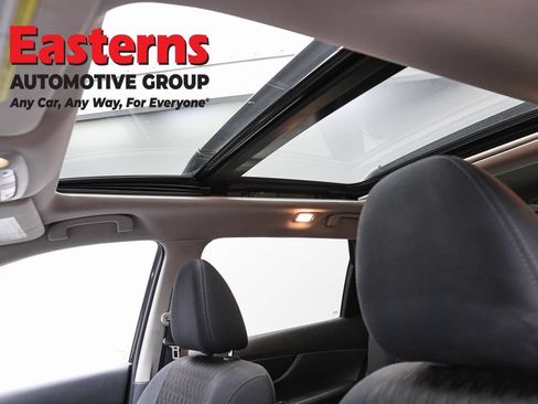 Used 2019 Nissan Rogue SV w/ Sun & Sound Touring Package AWD/4WD image 37