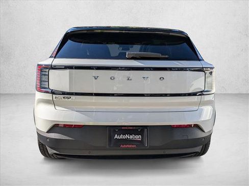 New 2026 Volvo EX30 Ultra w/ Climate Package image 5