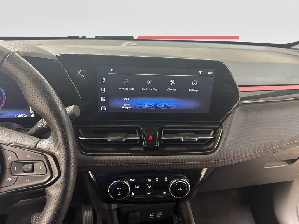 Used 2025 Chevrolet TrailBlazer RS w/ Convenience Package FWD image 9