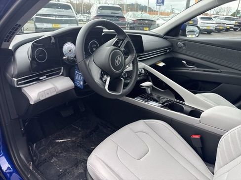 New 2026 Hyundai Elantra Limited FWD image 18