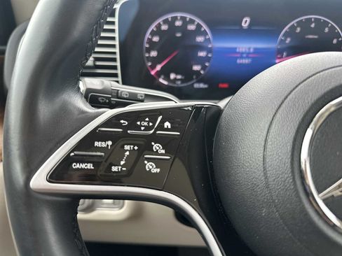 Used 2024 Mercedes-Benz GLE 350 4MATIC image 25