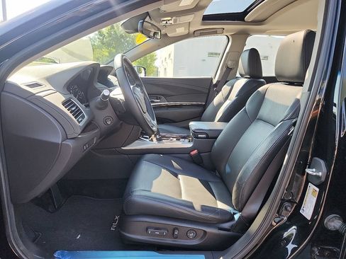 Used 2016 Acura RLX w/ Technology Package FWD image 18