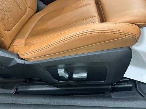 Used 2023 BMW 430i xDrive Convertible w/ M Sport Package AWD/4WD image 19