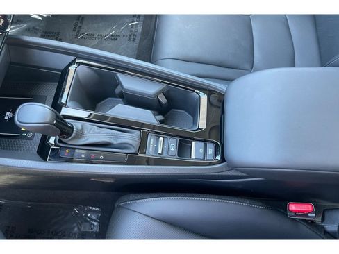 Certified 2025 Honda Accord EX-L image 30