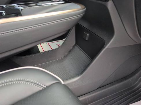 New 2026 Buick Enclave Avenir w/ Super Cruise Package FWD image 14
