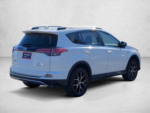 Used 2018 Toyota RAV4 SE w/ Advanced Technology Package image 5