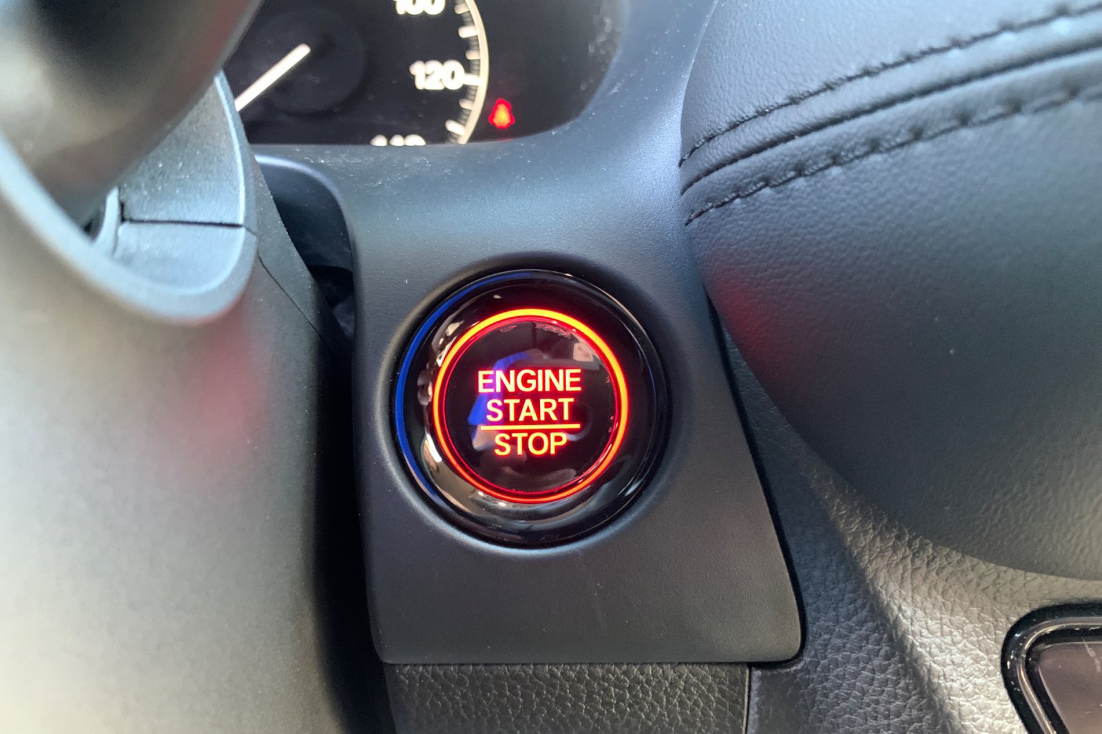 Certified 2025 Honda HR-V LX image 27