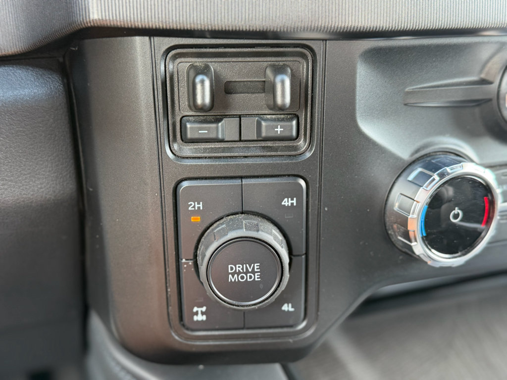 Used 2025 Ford F350 Platinum AWD/4WD image 15