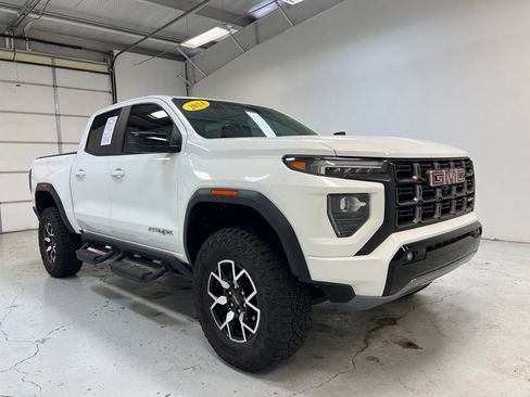 Used 2024 GMC Canyon AT4X AWD/4WD image 8