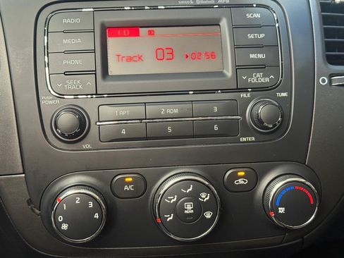 Used 2016 Kia Forte LX FWD image 12