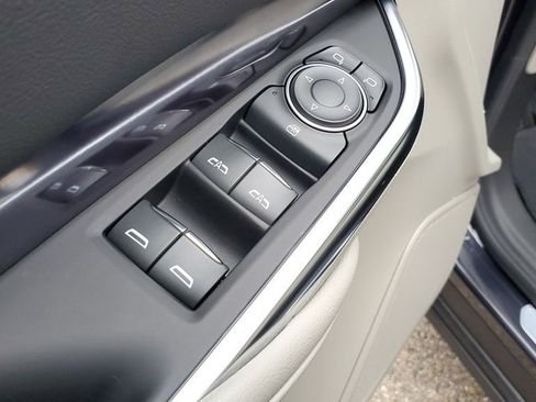 Certified 2023 Cadillac XT4 Luxury image 14