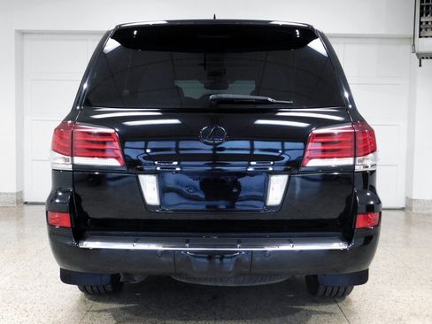 Used 2013 Lexus LX 570 4WD w/ Luxury Pkg w/Pre-crash image 5