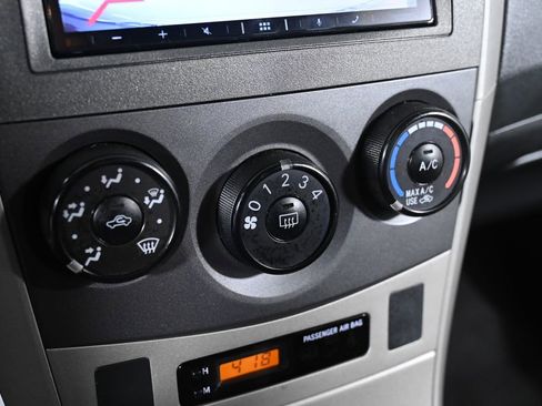 Used 2010 Toyota Corolla S image 15