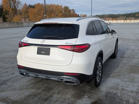 Used 2026 Mercedes-Benz GLC 300 4MATIC image 5