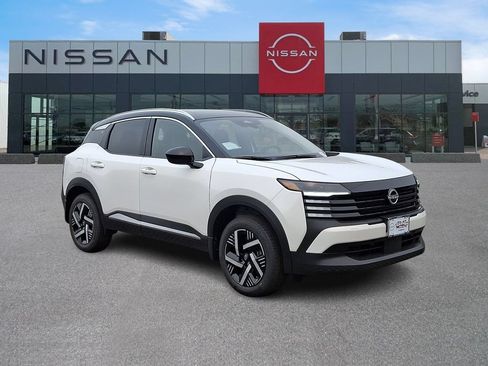 New 2026 Nissan Kicks SV w/ SV Premium Package FWD image 1