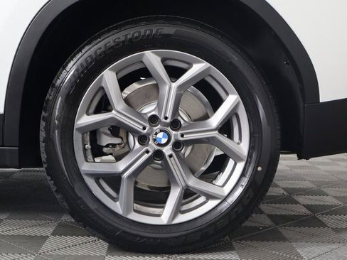 Used 2024 BMW X3 sDrive30i w/ Premium Package image 16