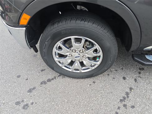 Used 2019 Ford Ranger Lariat w/ Equipment Group 501A Mid image 11