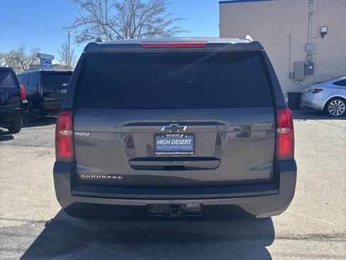 Used 2018 Chevrolet Suburban LT image 23